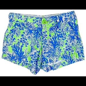 Lilly Pulitzer Blue The Walsh Shorts in Biggest Fan